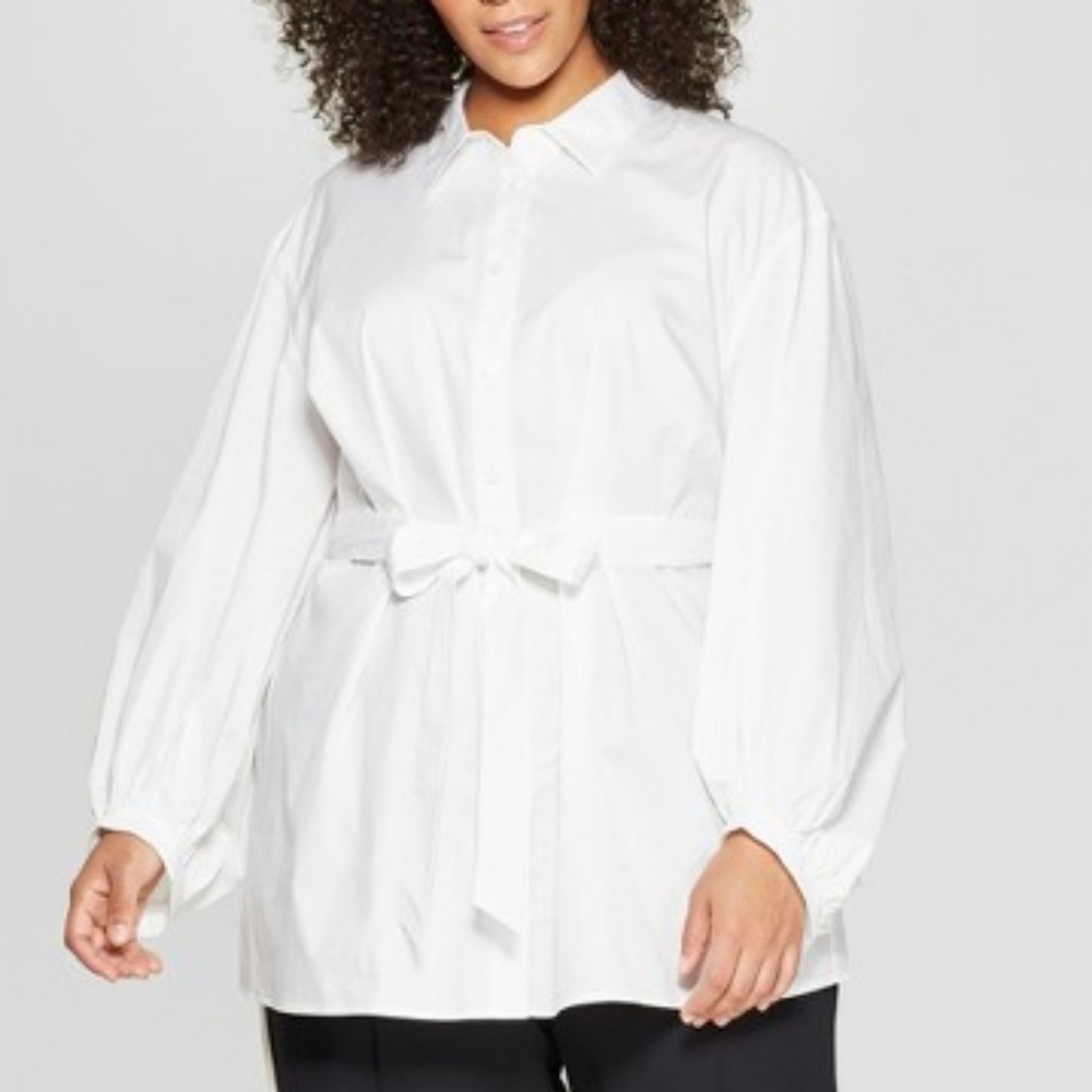 Whi What WEAR ladies Button down Blouse
